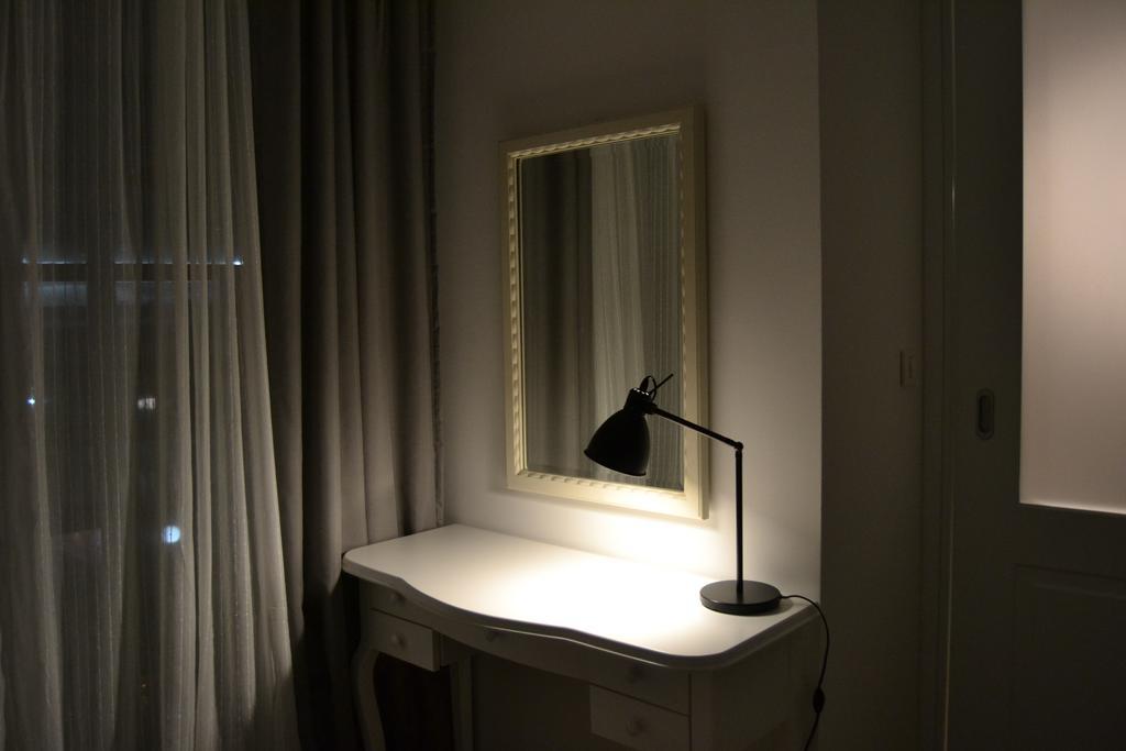 Apartment Drustveni Dom Sarajevo Bilik gambar